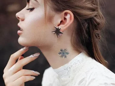 32 Beautiful Neck Tattoos for Women